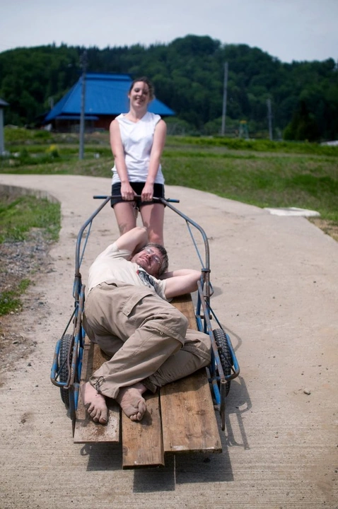 279_1008558_10151772272703203_1020258934_o-680x1024